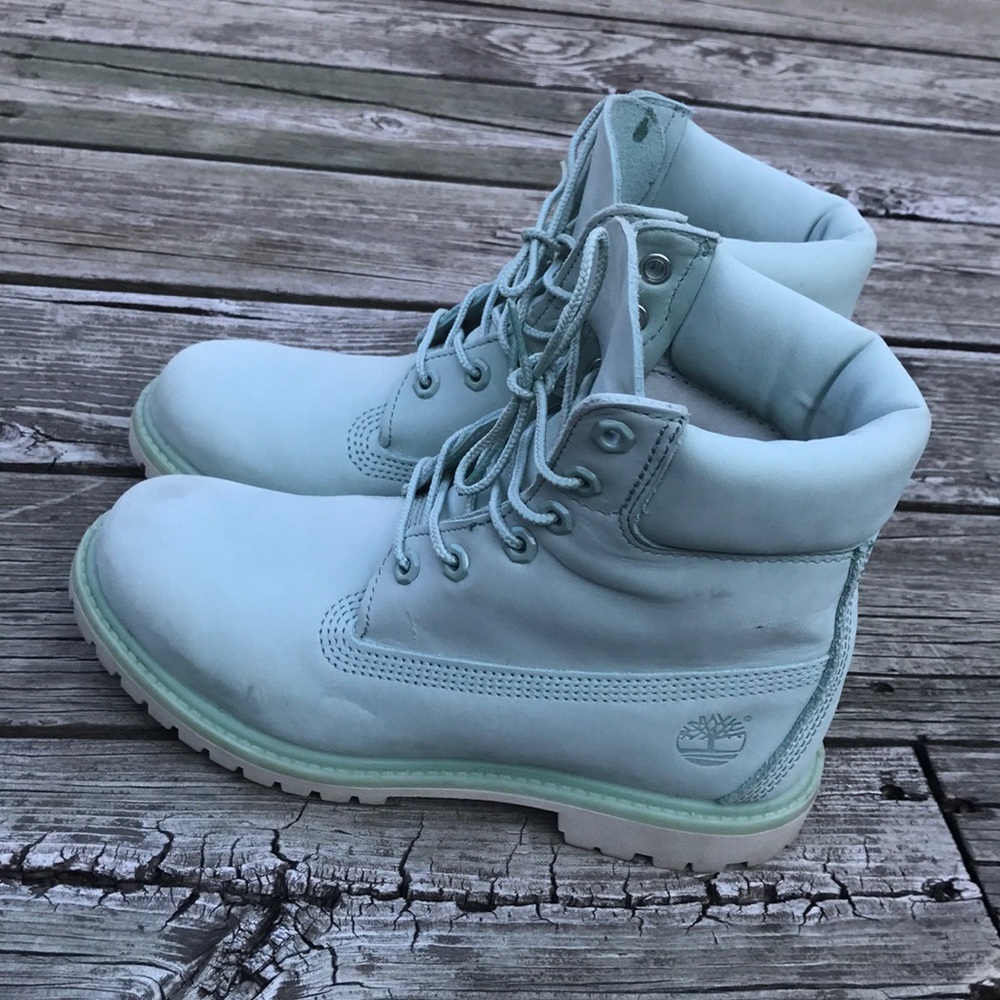 ! TIMBERLAND BOOTS WOMENS MINT COLORED !
